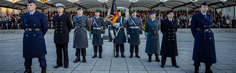 Bundeswehr Journal Feierliches Gel Bnis Zum Gr Ndungstag Der