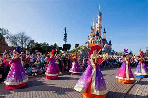 Disneyland Paris Th Anniversary Celebrations What S New Click Go