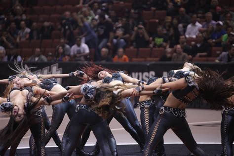 LA KISS GIRLS | LA KISS Football - powered by Krypt.com