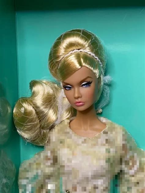 Integrity Toys Poppy Parker Golden Glow Palm Springs Collection Nude