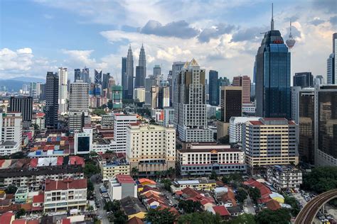 Kuala Lumpur Travel Guide: What to See Visiting Malaysia's Capital