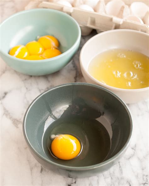 The Best Way To Properly Crack An Egg Kitchn