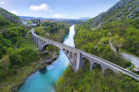 Visiter Solkan Bridge Slovenia