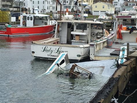 Stonington Lobster Vessel Sinks After Fire Connecticut Public Radio