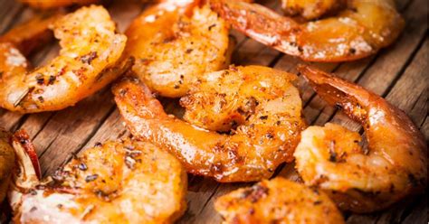 Crevettes épicées et sautées à lail et au gingembre rapido-presto