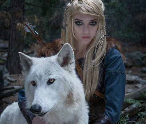 A wolf in women's clothing. 16+ Anime Wolf Female Grey Wolves | Wolves and women, Cute ...