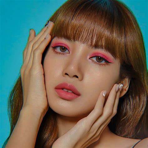 10 Times Blackpinks Lisa Stunned Us With The Coolest Eye Makeup