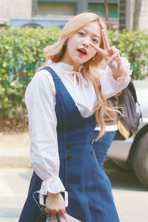 Giphy is your top source for the best & newest gifs & animated stickers online. 레드벨벳 예리 - 방송/연예 - 꾸르