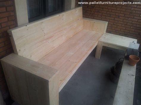 Upcycled Pallet Couches Pallet Furniture Projects