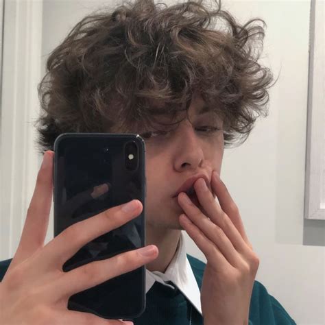 Instagram Ryanpinkv2 Fluffy Hair Boys With Curly Hair Boy Hairstyles