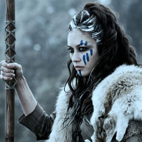 8tracks radio | Woman King (16 songs) | free and music playlist