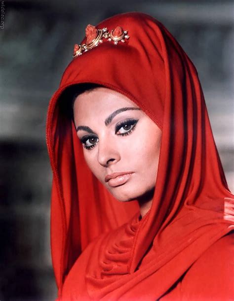 Sophia Loren Shows Off Her Fabulous Eyes And A Gorgeous Red Bejeweled