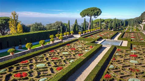Why You Should Visit The Great Gardens Of Italy This Summer