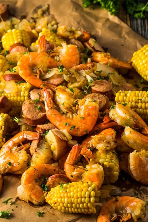 Easy And Delicious Shrimp And Sausage Boil