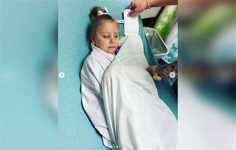 teen mom 2 leah messer and jeremy calvert s daughter addie hospitalized