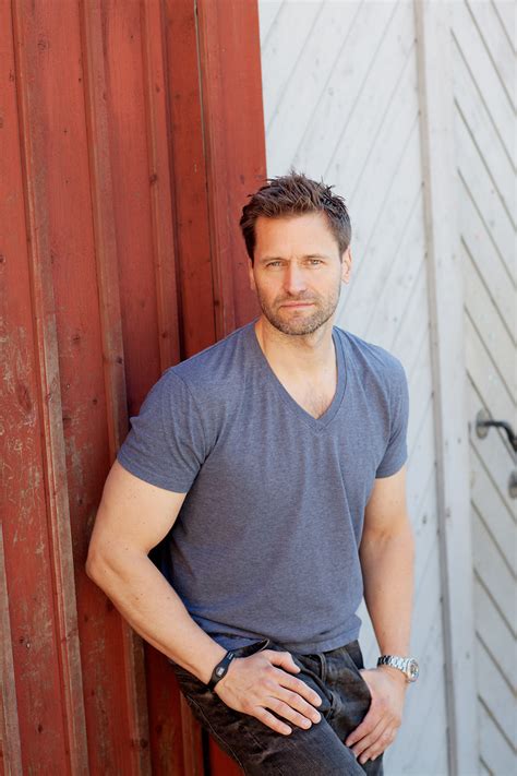 Martin melin is the author of status 12 (3.28 avg rating, 53 ratings, 10 reviews, published 2013), brott kan ej discover new books on goodreads. Martin Melin, Södermalm, Stockholm - Jessica Lund