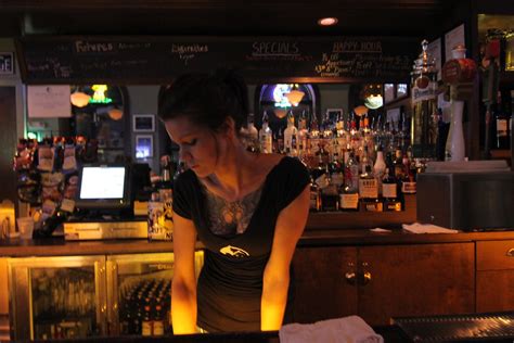 Sexy Bartender Zfoto Flickr