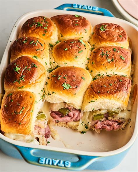 Then add the steak, minced garlic, salt and pepper. This Philly Cheesesteak Hawaiian Roll Sliders Are a ...