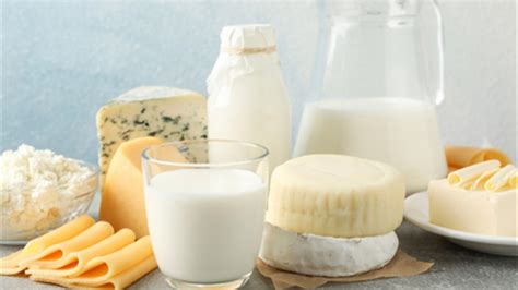 نقص مادة الحليب بالأسواق مسؤول يكشف لـ”نقاش21″ أسباب ارتفاع أسعار مشتقات الحليب نقاش21