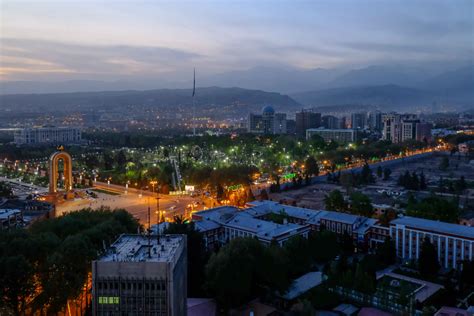 Photo essay: Dushanbe at night - CABAR.asia