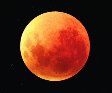 Each Total Lunar Eclipse Is Different Heres Why In Plain English