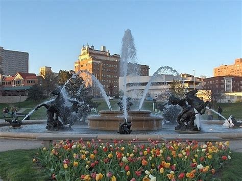 Best Of The Best Fountains In Kansas City Trekaroo