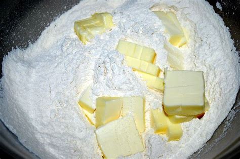 Directions preheat oven to 425 degrees f in a large bowl, combine flour, sugar, baking powder and salt together. Paula Deen Biscuits and Jamie Sausage Gravy in 2020 ...