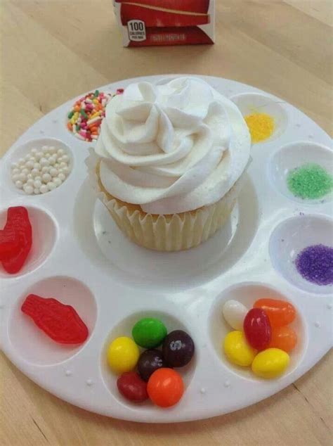 Cupcake Party Have Kids Decorate Cupcakes Using A Paint Palette