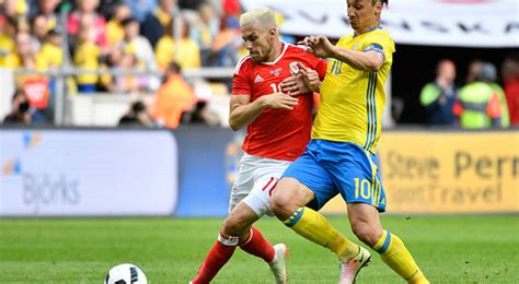 4 773 189 tykkäystä · 15 374 puhuu tästä. Aaron Ramsey Shows Off Never-Seen-Before New Balance Boots ...