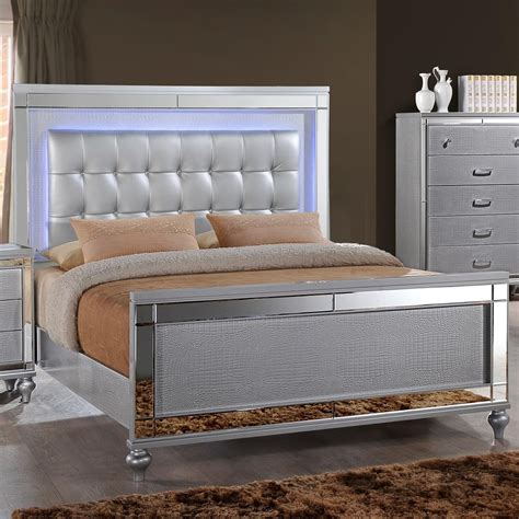 New Classic Furniture Valerie Ba9698s 310320330 Queen Bed With Tufted Upholstered Headboard