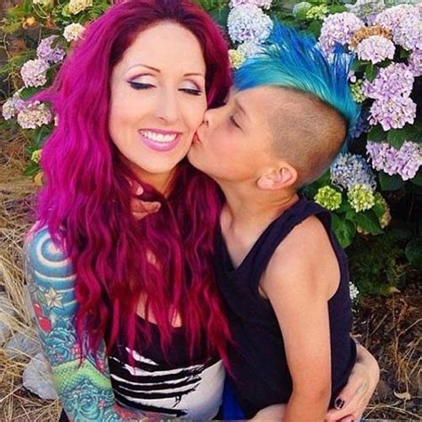 Inked And Beautiful 35 Photos Of Loving Tattooed Mothers Mom Tattoos
