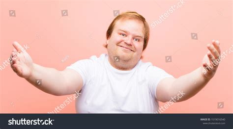 1 201 imágenes de Fat man hugging Imágenes fotos y vectores de stock