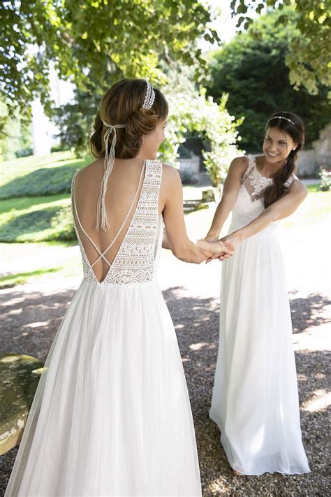 Es handelt sich um ein brautkleid der marke valérie. Wundervolle Brautkleider aus der Kollektion Valerie von ...