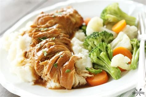 Stir 1 tbsp cornstarch with 1 tbsp water. Slow Cooker Chicken and Gravy - Southern Bite