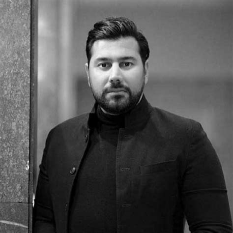 مرحبًا بكم فى شبكة إحسان، التى تمثل الشق الإلكترونى من مشروع السنة المشرفة بجمعية المكنز الإسلامى ، ومن خلالها تنشر الجمعية ما حققته وطبعته من كتب السنة المشرفة إلكترونيًّا. یک شوخی جدی در زندگی احسان خواجه امیری!