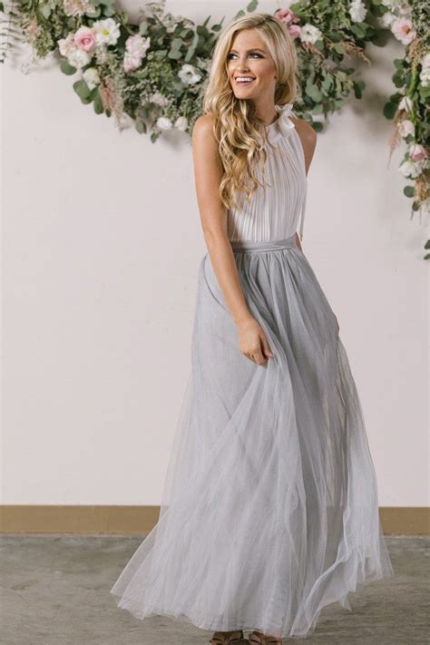 The first reason to wear this tulle skirt outfit for september brunch is obviously your wish to wear something pretty and fashionable for a brunch date. Anabelle Grey Full Tulle Maxi Skirt | Flowy bridesmaid ...