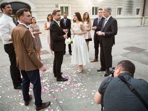 Tips For Choosing The Perfect Wedding Photographer Explorer Wedding