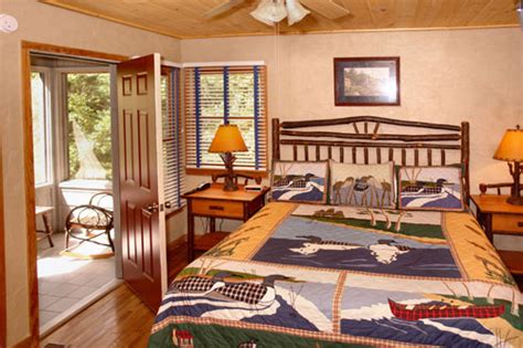 View and reserve your vacation accommodations today. Baskins Creek Cabin in Gatlinburg Tennessee