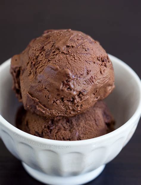 Healthy frozen yogurt (or yoghurt) is so easy to make at home, no ice cream machine needed, and it takes just 5 minutes. Nutella Frozen Yogurt - Two Recipes!