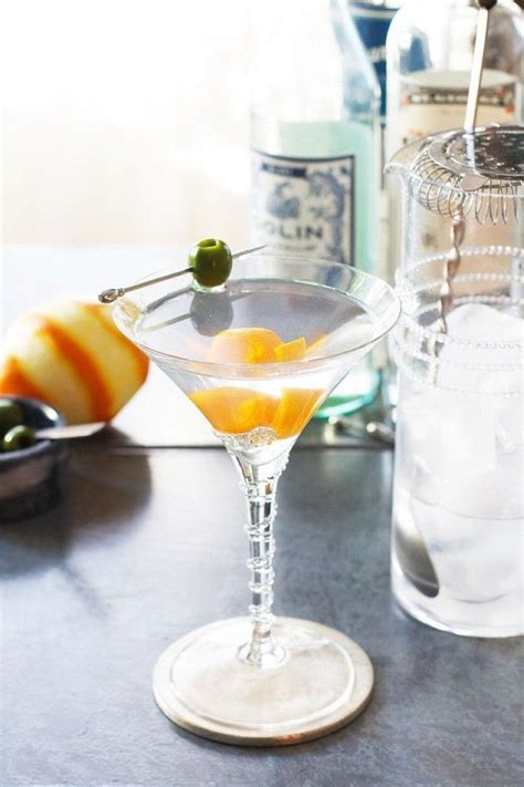 Vodka or gin, 5:1, 50:50 or some other ratio, olives or lemon peel and, if you're pouring for james bond, shaken or stirred? Over Rosé? Mix Up Your Happy Hour With These 2-Ingredient Cocktails | Citrus vodka, Cocktail ...