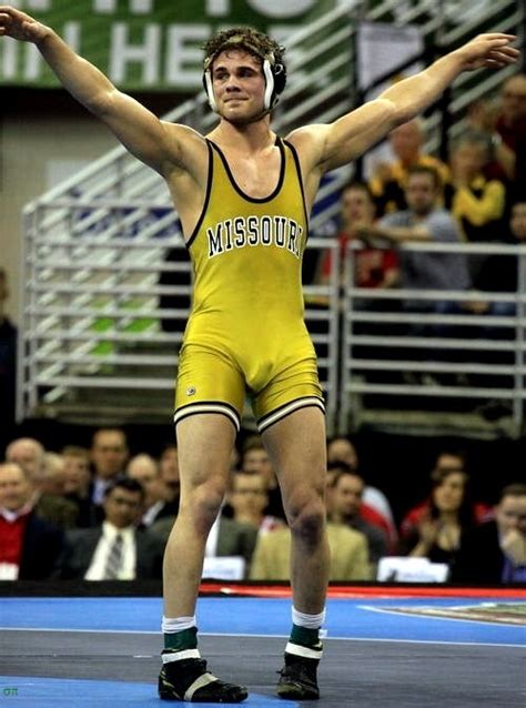 Wrestlerbulge More STRAIGHT GUYS Here Follow Men With Micro Tiny Small And Average Dicks