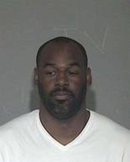 Former Syracuse Quarterback Donovan Mcnabb Spent One Day In Jail After