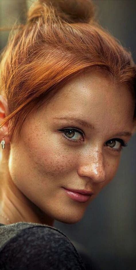 natalya rudakova ~ amazing face ~ gorgeous redhead red hair green eyes red hair freckles