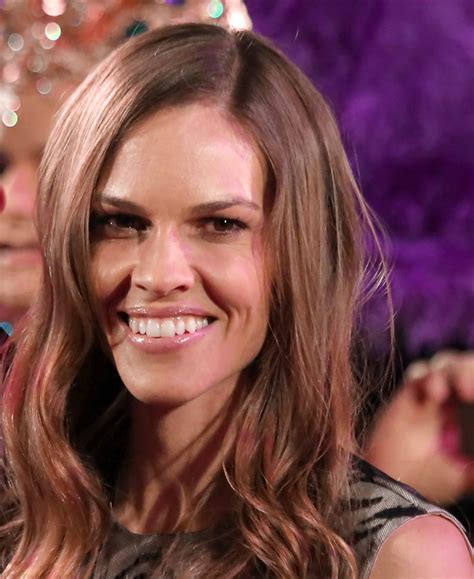 Her first marriage was with actor chad lowe in 1997 but they divorced in 2007. Hilary Swank - Wikidata