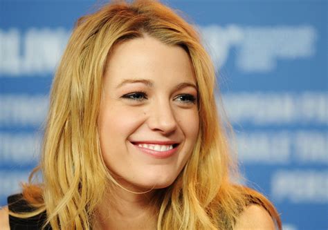Blake ellender lively (née brown; Blake Lively-look Sweet HQ Wallpaper ~ Taste Wallpapers
