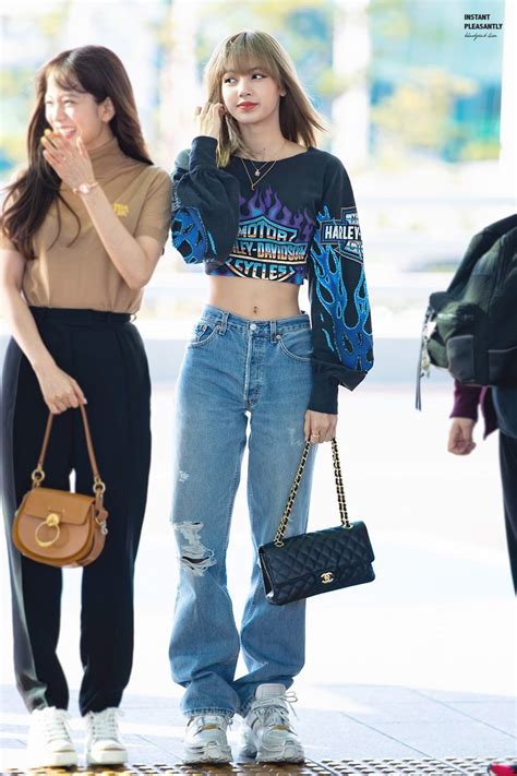 She is the youngest member of blackpink. Lisa Lalisa Manoban Blackpink LISA Lisa Blackpink ...