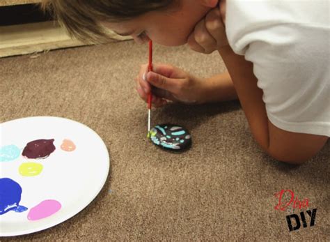 Quick And Easy Crafts For Kids How To Paint Rocks Diva Of Diy
