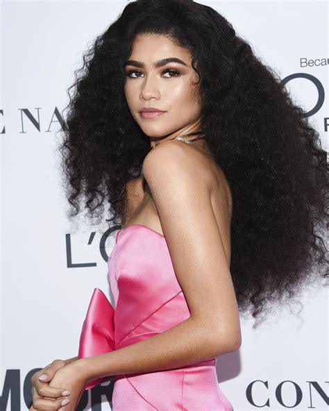 Zendayas Textured Curls And More Hairstyle Trends Making A Comeback