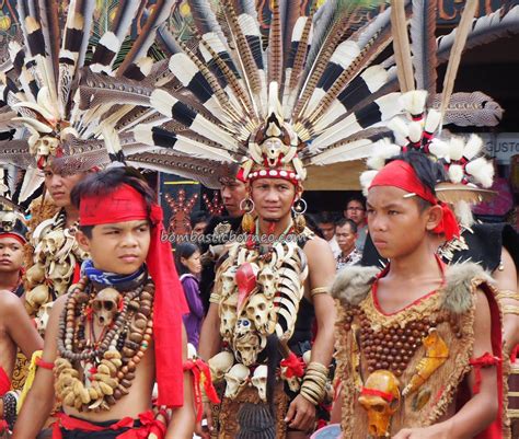 Dayak Kanayatn Tribe Tribal Event West Kalimantan 03 Bombastic Borneo