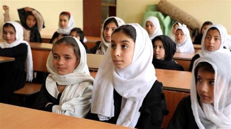 Dünya Bankası Taliban ın kız okullarını açmaması nedeniyle Afganistan